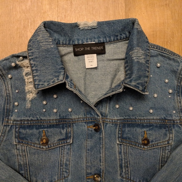 Plus Size - Denim Jacket with Pearl Detail - Picture 2 of 8